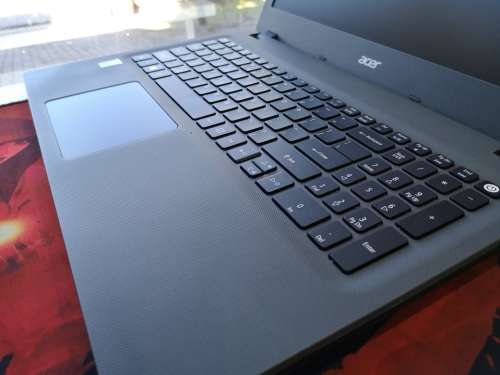 *Perfect for Office*ACER ASPIRE i5-5200U*500GB SLIM*4GB*5HOURS BATTERY*HD*DVD*